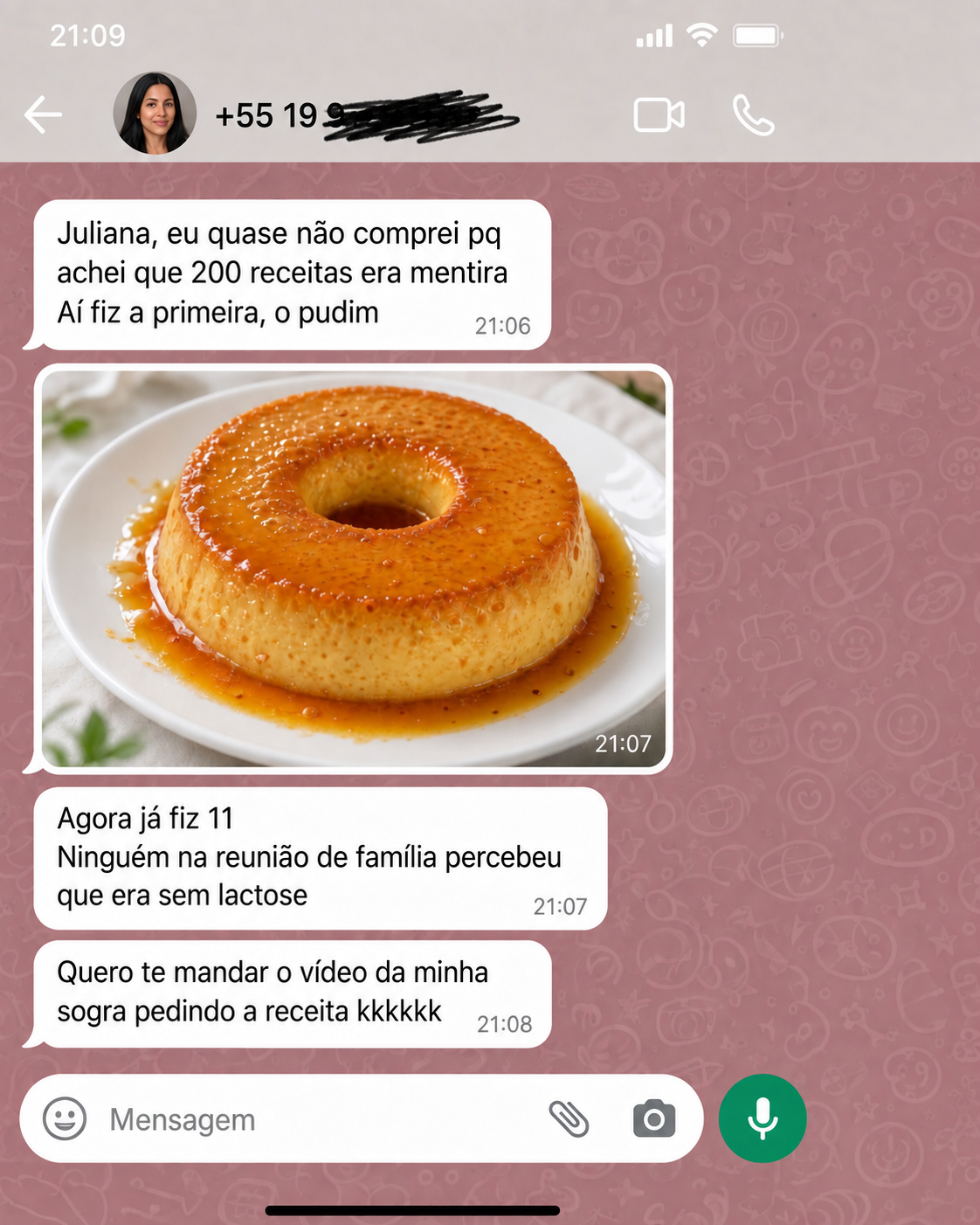 Conversa de cliente mostrando um pudim preparado com as receitas da coleção